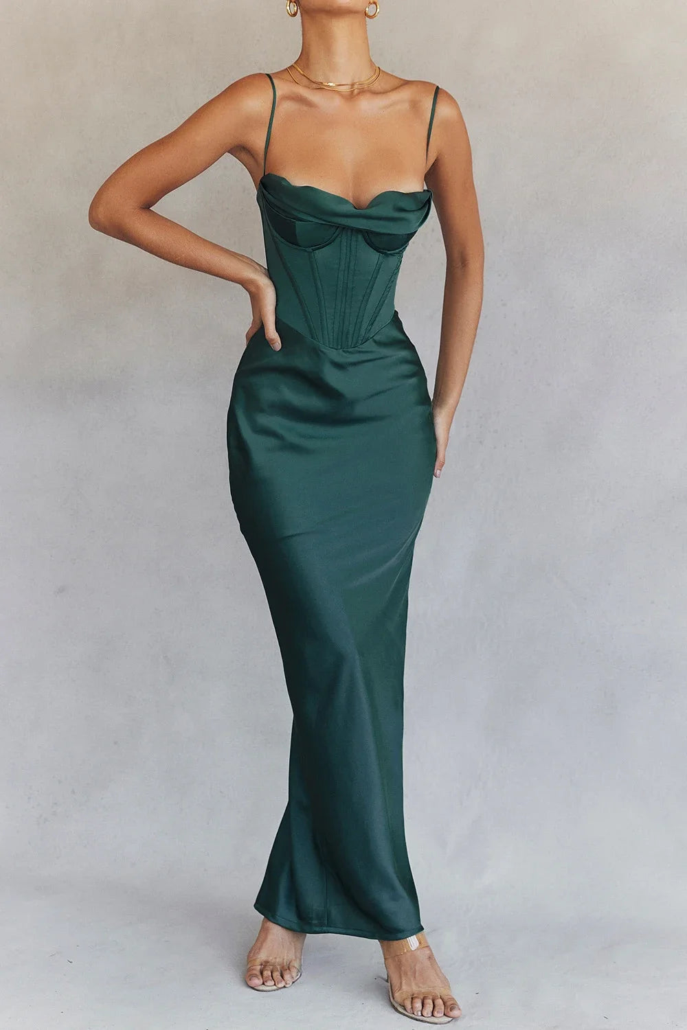 Selene - Robe moulante en satin 
